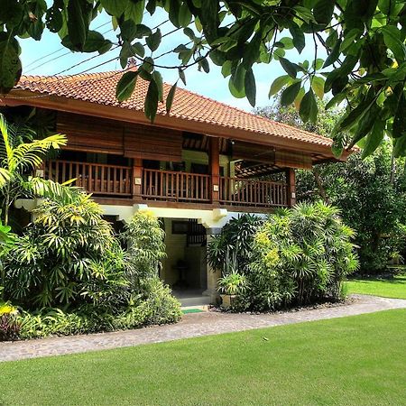 Raja Gardens Hotel Seminyak  Bagian luar foto