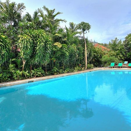 Raja Gardens Hotel Seminyak  Bagian luar foto