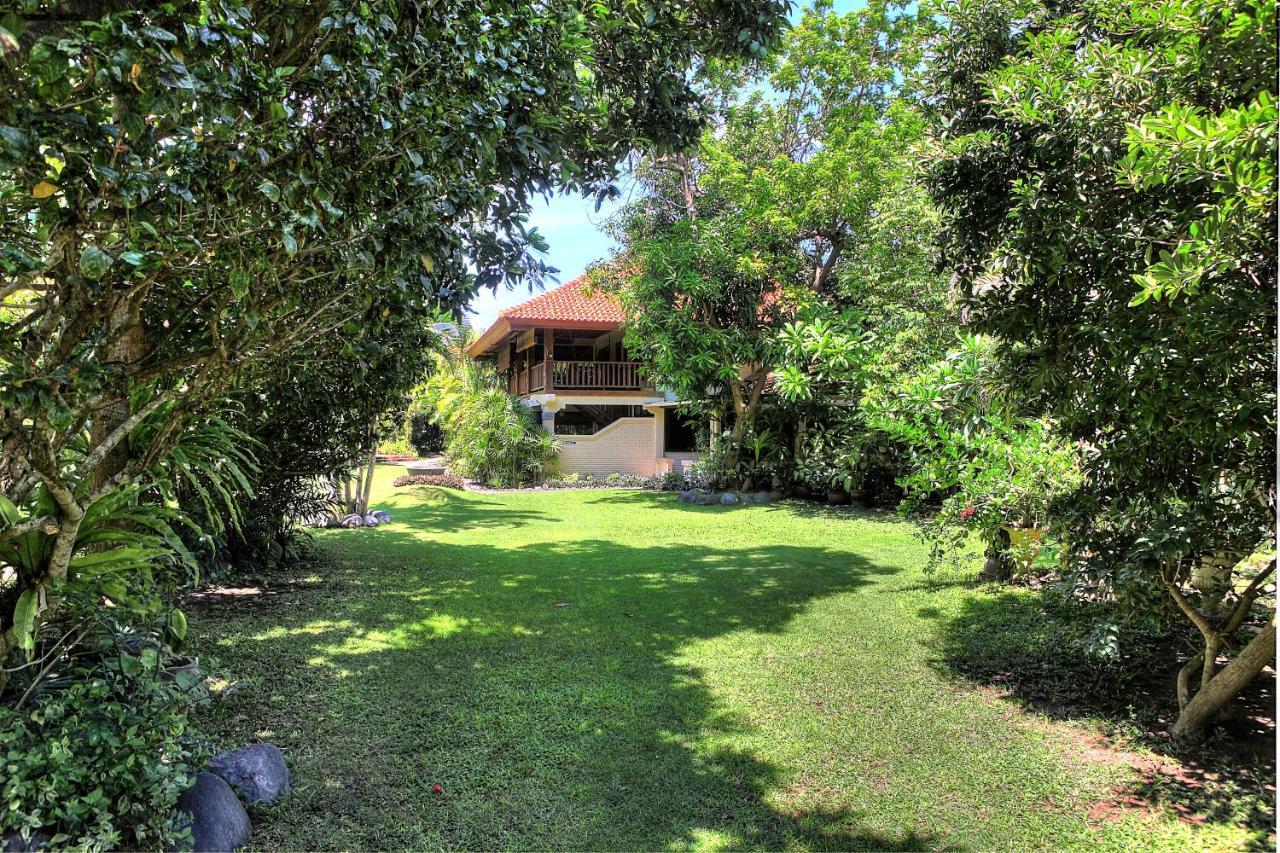 Raja Gardens Hotel Seminyak  Bagian luar foto