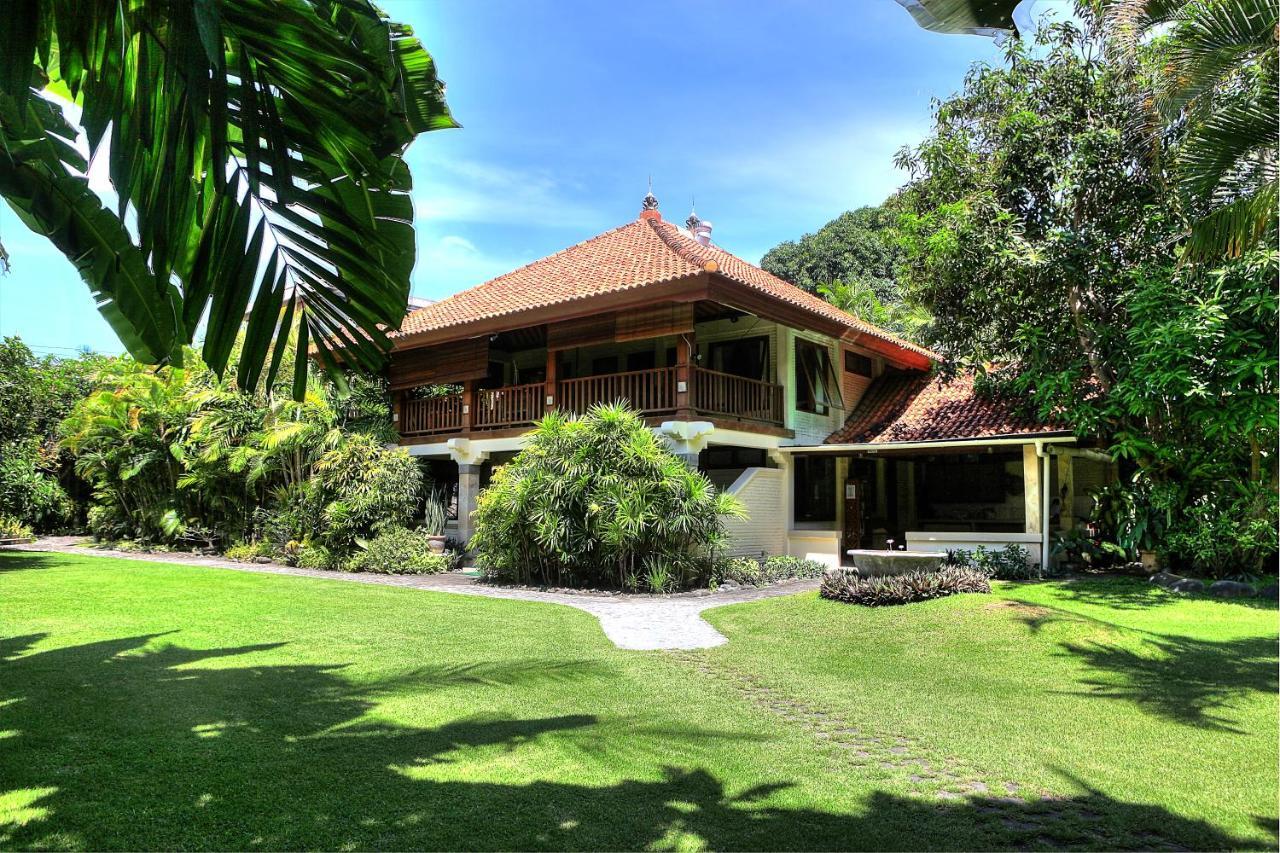 Raja Gardens Hotel Seminyak  Bagian luar foto