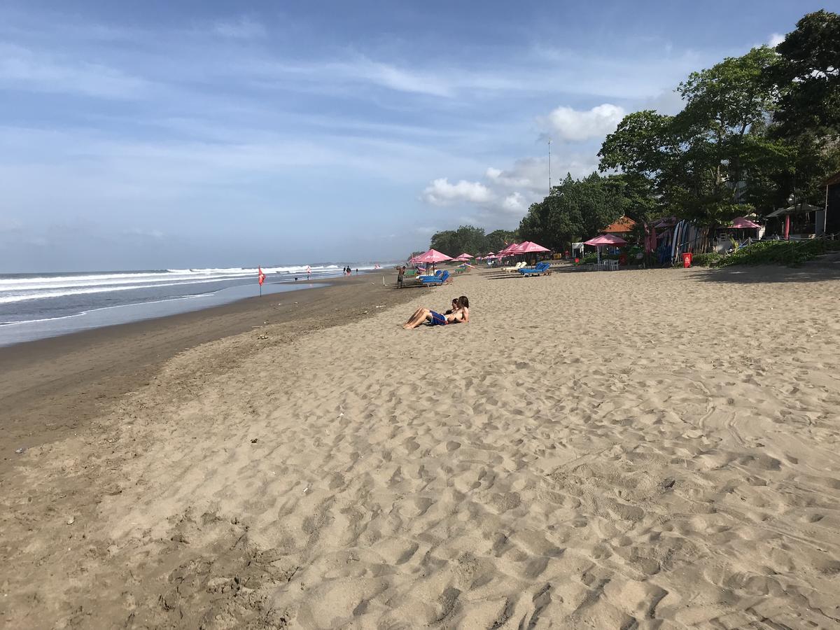 Raja Gardens Hotel Seminyak  Bagian luar foto